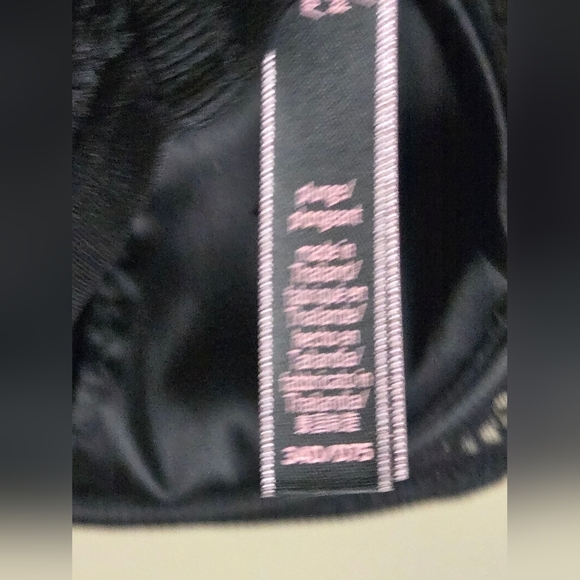 Victoria's Secret Fishnet Overlay Whimsigoth Glam Plunge Push Up Bra, 36D - Picture 4 of 4